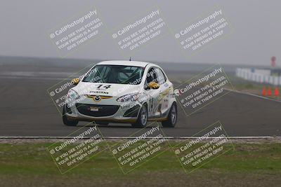 media/Jan-18-2026-CalClub SCCA (Sun) [[8bc6468723]]/Group 3 Race/Turn 1/